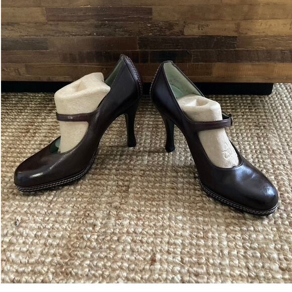Vintage Early 90's NEW Charles Jourdan Brown Mary Janes Beautiful! - Picture 8 of 8